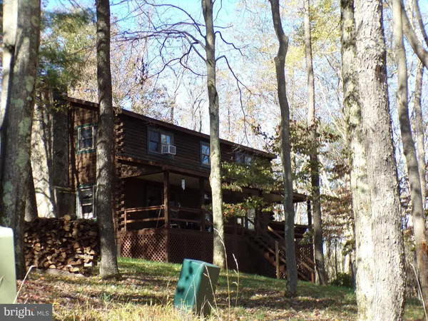 a view of a pathway of a house