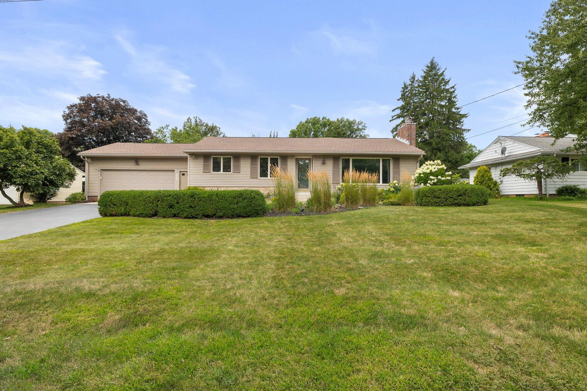 884 Ridge Road