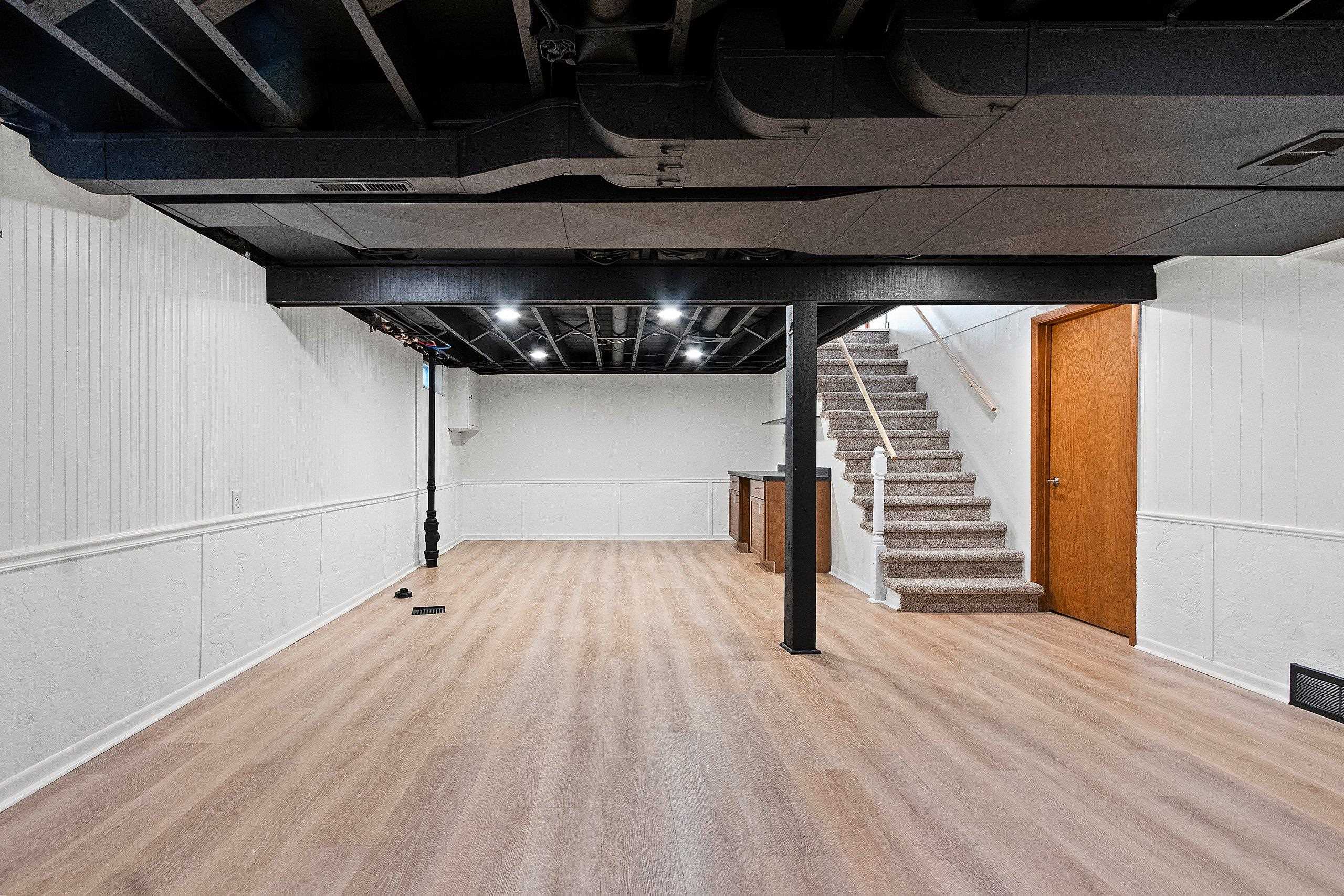 417 West 3rd Street Kimberly, WI 54136 - Photo 26 of 38