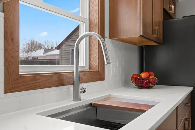 $295,900 | 417 West 3rd Street, Kimberly, WI 54136