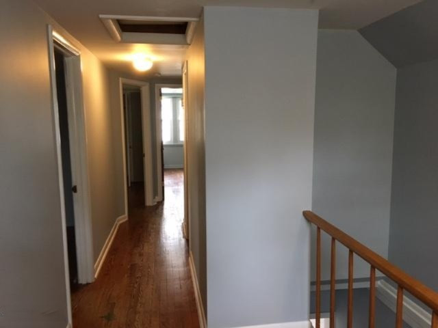 4015 Highgate Road Muskegon, MI 49441 - Photo 13 of 20 FrostUpperHallway