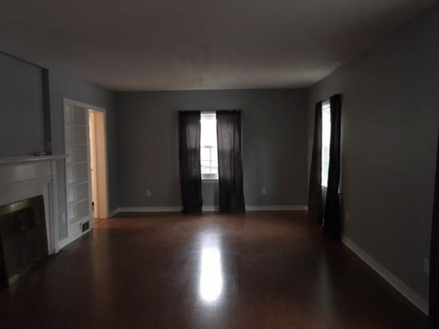 4015 Highgate Road Muskegon, MI 49441 - Photo 4 of 20 FrostLivingRoom1