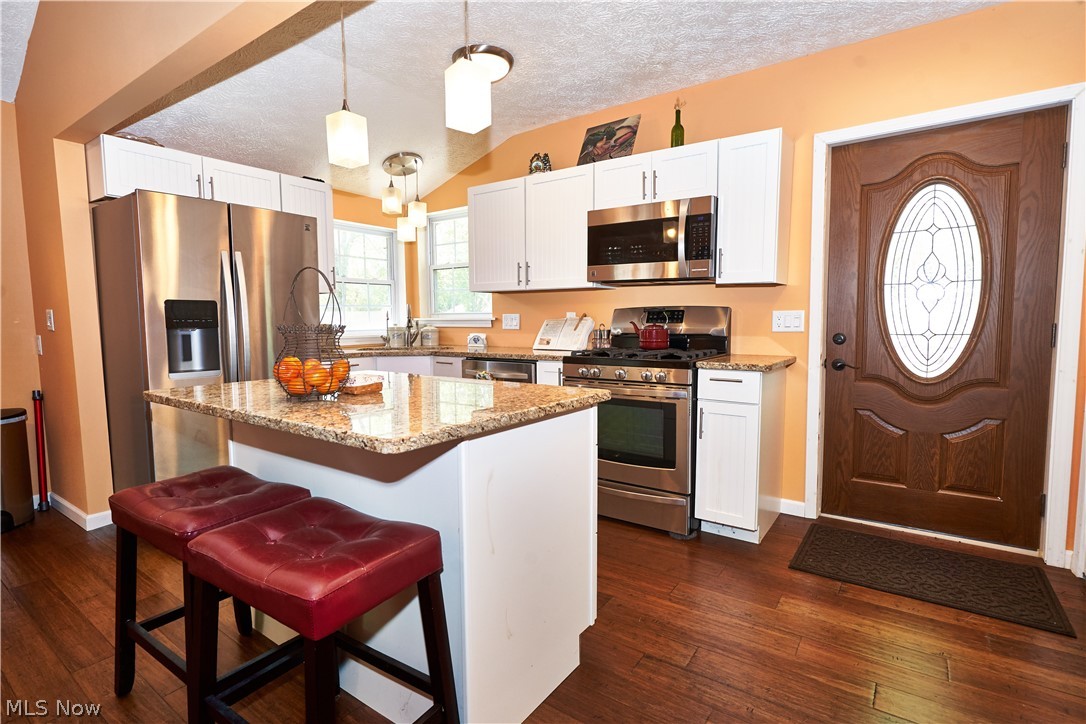 1892 Nichols Road Akron, OH 44312 - Photo 10 of 28 Gallery Image 10