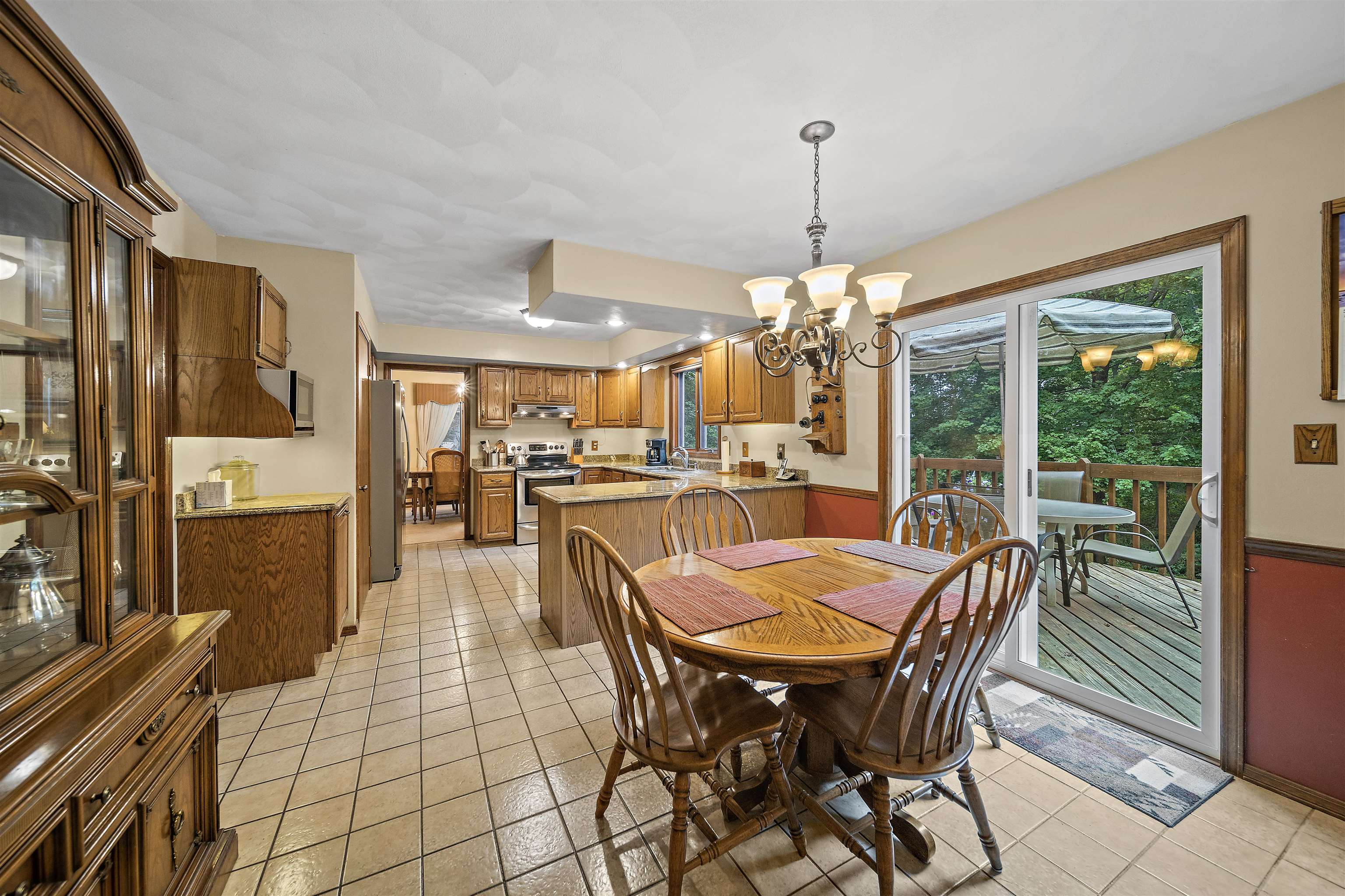 692 Sioux Drive Freeport, IL 61032 - Photo 8 of 36 a view of a dining room with furniture window and wooden floor