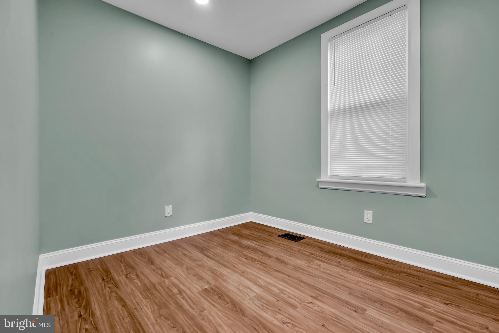 127 Cleveland Avenue Riverside, NJ 08075 - Photo 6 of 15 Room on Main level.