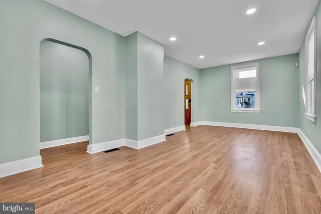 $2,500 | 127 Cleveland Avenue, Riverside, NJ 08075