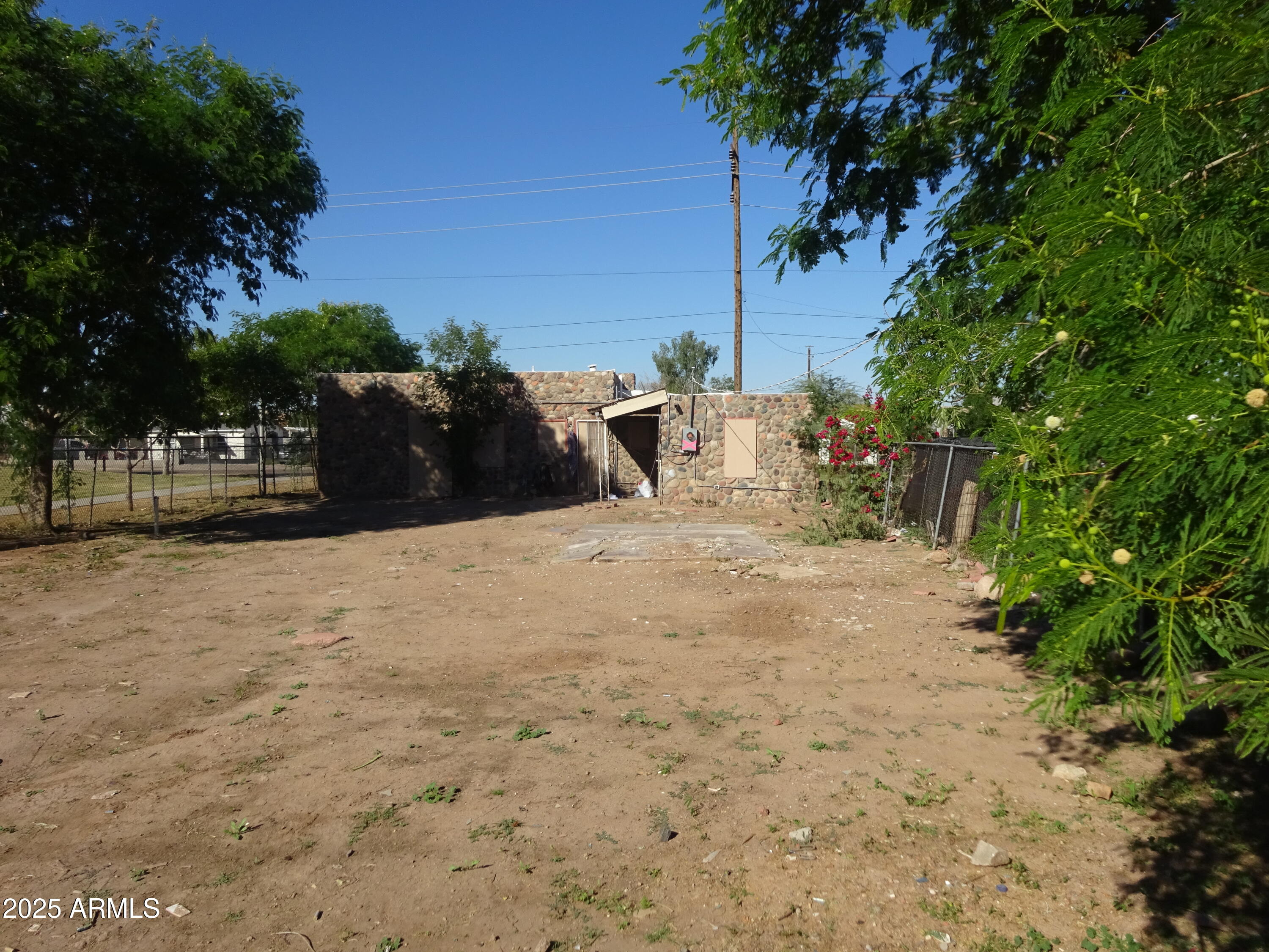 2821 East Adams Street Phoenix, AZ 85034 - Photo 13 of 17 a view of outdoor space with city view
