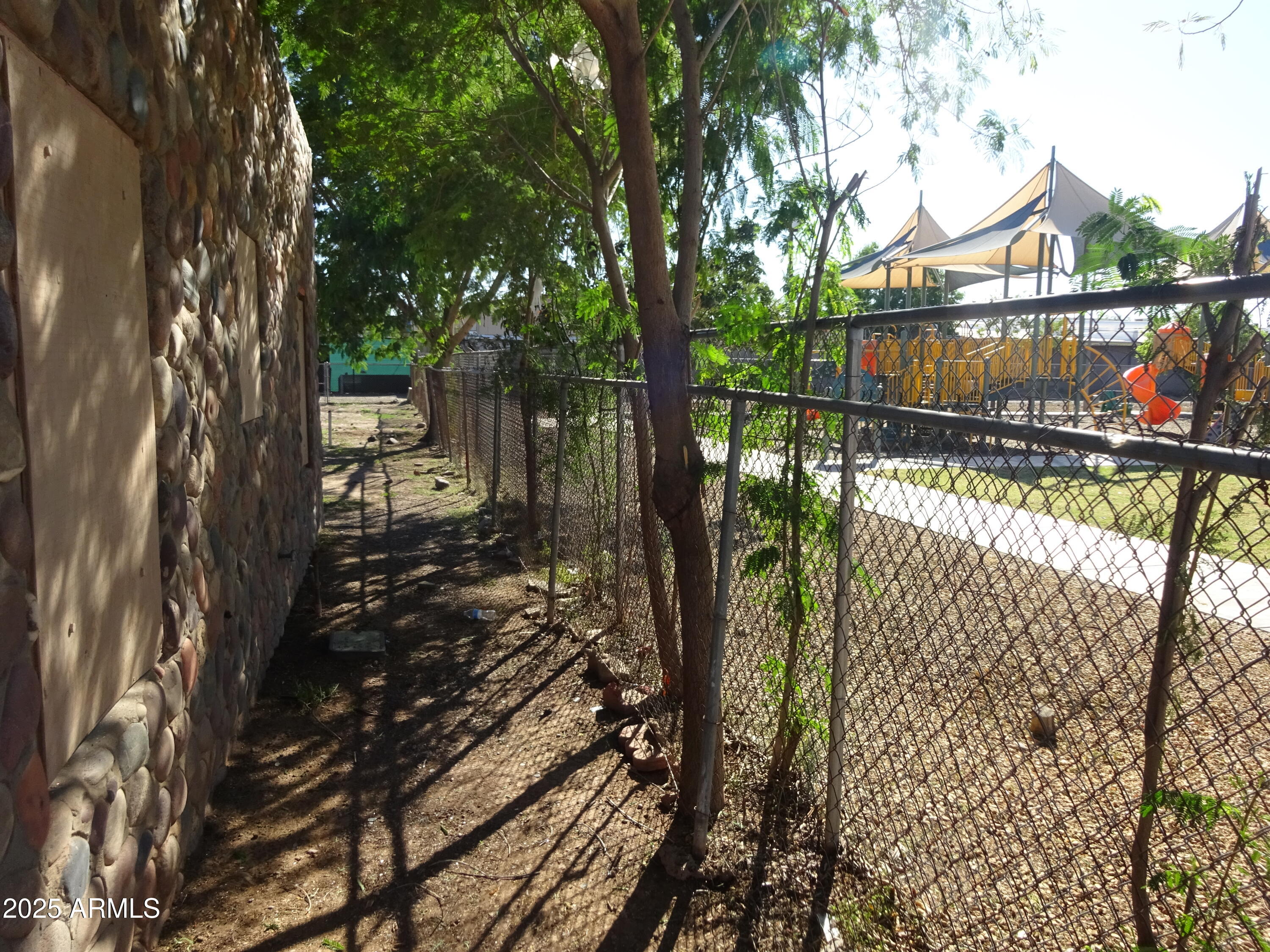 2821 East Adams Street Phoenix, AZ 85034 - Photo 9 of 17 a view of a balcony with lake view