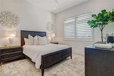 $1,595,000 | 850 Central Avenue, Unit 209, Naples, FL 34102