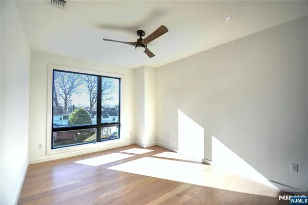 $4,995 | 35 Henry Avenue, Unit 2, Palisades Park, NJ 07650