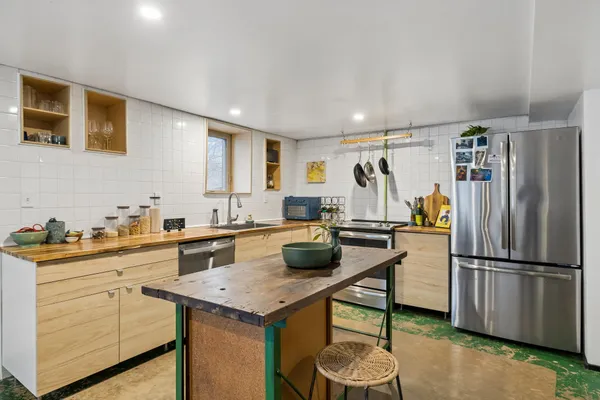 $2,050 | 855 Rose Park Drive, Nashville, TN 37206