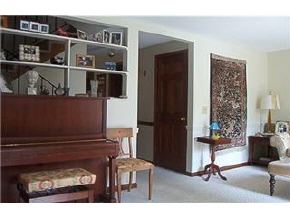 16 Pine Grove Road, Unit 16 Exeter, NH 03833 - Photo 2 of 8