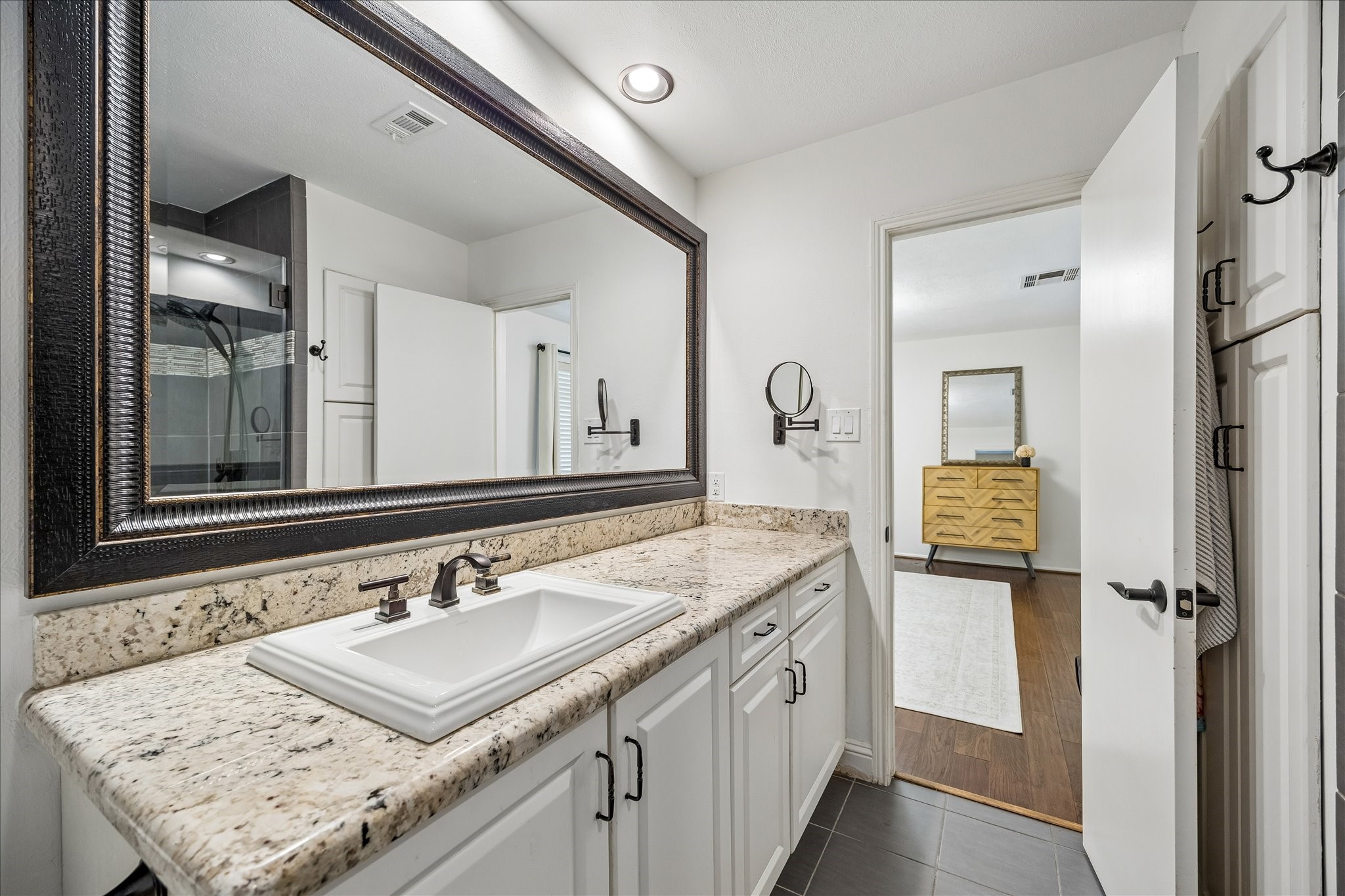 13931 Taylorcrest Road Houston, TX 77079 - Photo 25 of 50