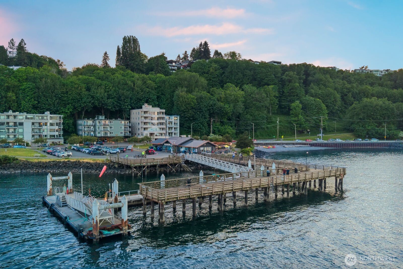 2349 Harbor Avenue Southwest, Unit 701 Seattle, WA 98126 - Photo 31 of 36