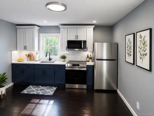 $799,999 | 104 Phoenix Street, Hempstead, NY 11550