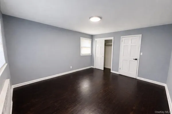 $799,999 | 104 Phoenix Street, Hempstead, NY 11550