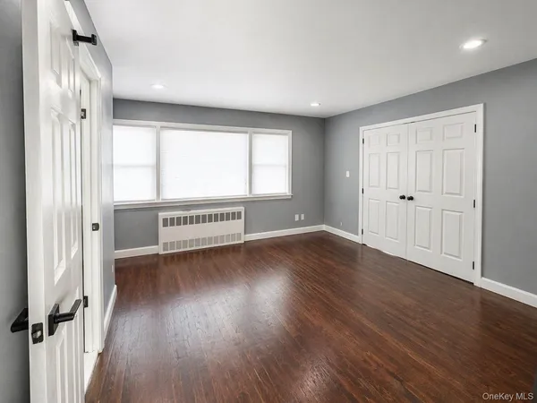 $799,999 | 104 Phoenix Street, Hempstead, NY 11550