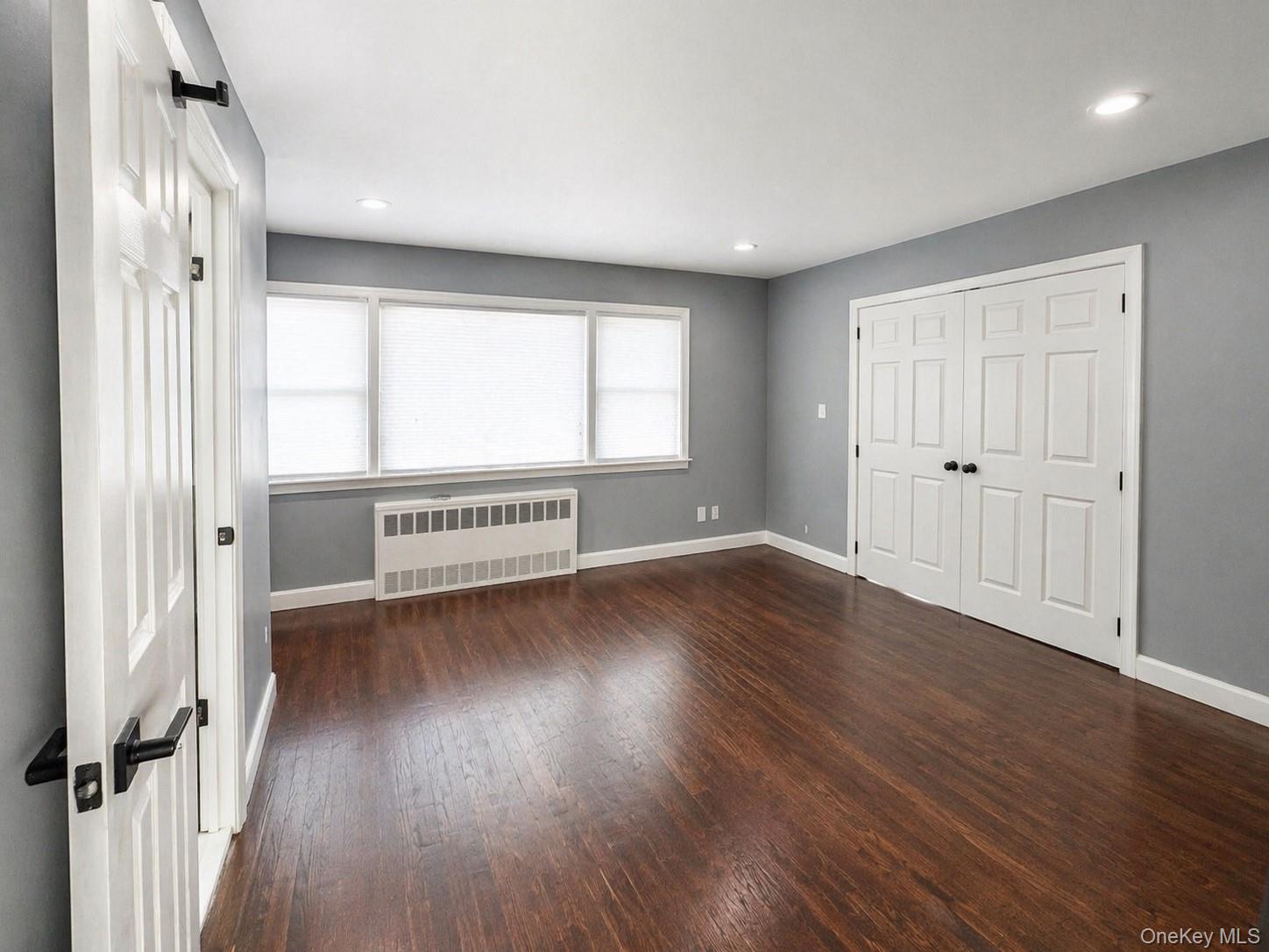 104 Phoenix Street Hempstead, NY 11550 - Photo 7 of 16