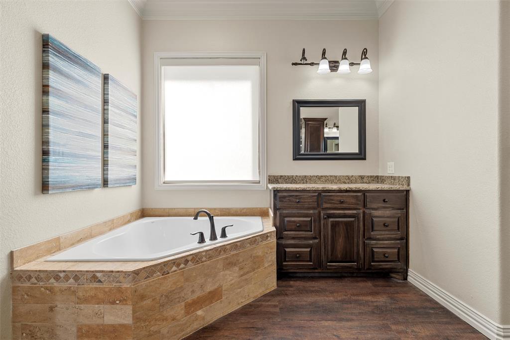 161 Rancho Lorena Drive Lorena, TX 76655 - Photo 15 of 38
