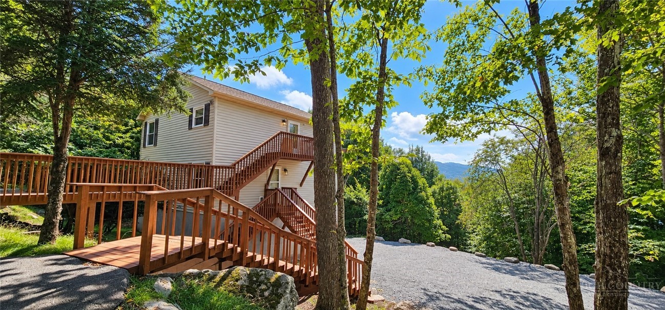 319 Pinnacle Ridge Road Banner Elk, NC 28604 - Photo 15 of 17 Gallery Image 15