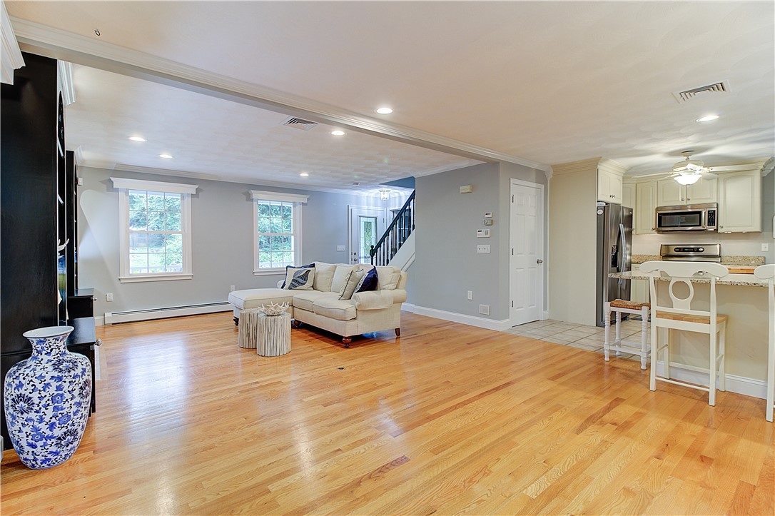45 Algonquin Road Narragansett, RI 02882 - Photo 18 of 47