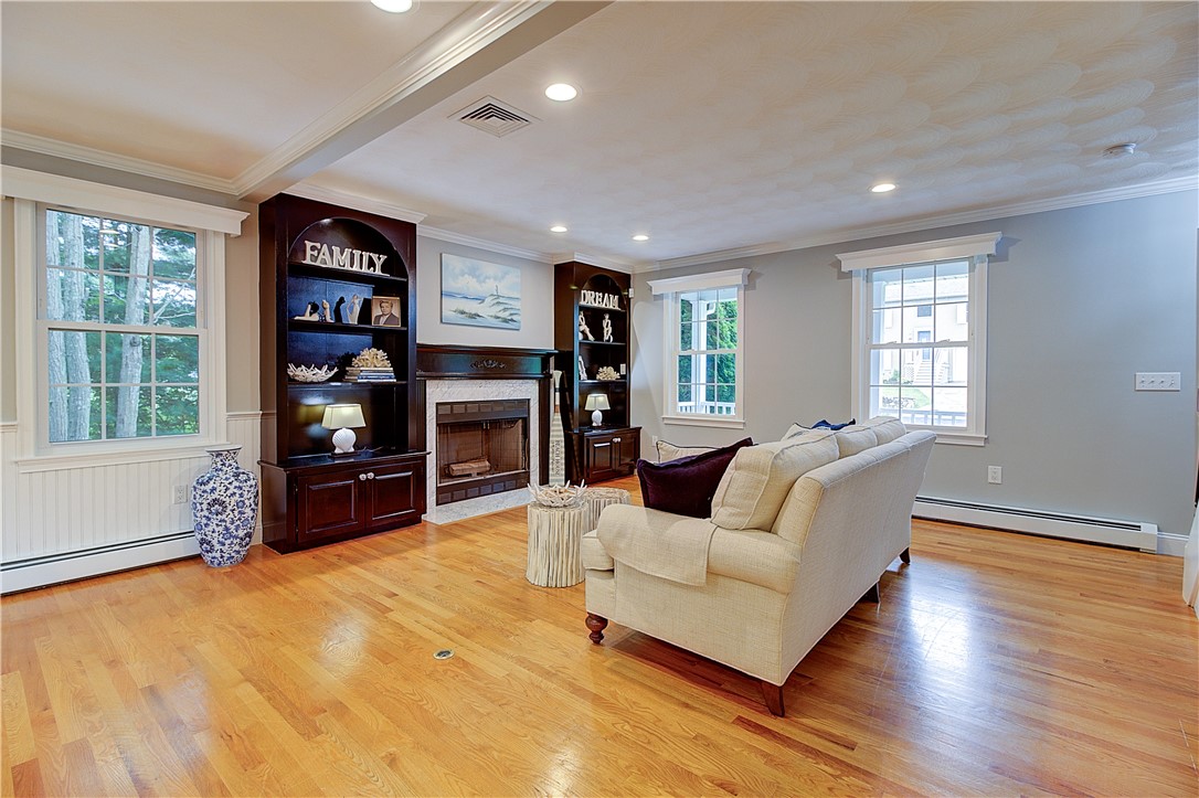 45 Algonquin Road Narragansett, RI 02882 - Photo 22 of 47
