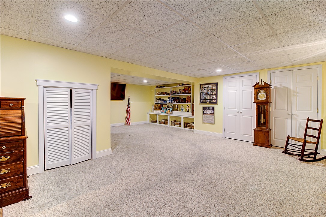 45 Algonquin Road Narragansett, RI 02882 - Photo 35 of 47