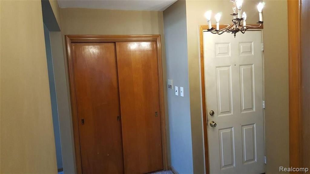 2557 West McNichols Road Detroit, MI 48221 - Photo 9 of 18