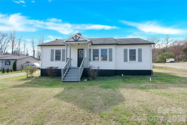 $210,000 | 3359 Wilkesboro Highway, Statesville, NC 28625