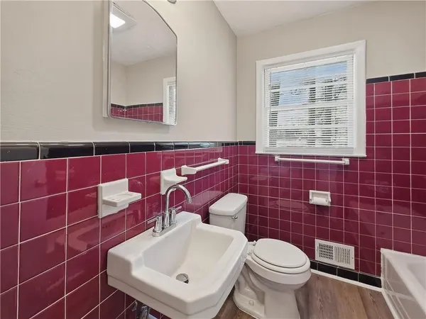 $1,850 | 228 Stoneybrook Drive, Marietta, GA 30062