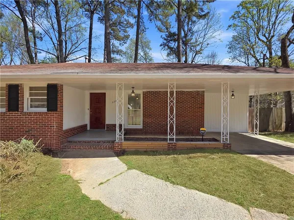 $1,850 | 228 Stoneybrook Drive, Marietta, GA 30062