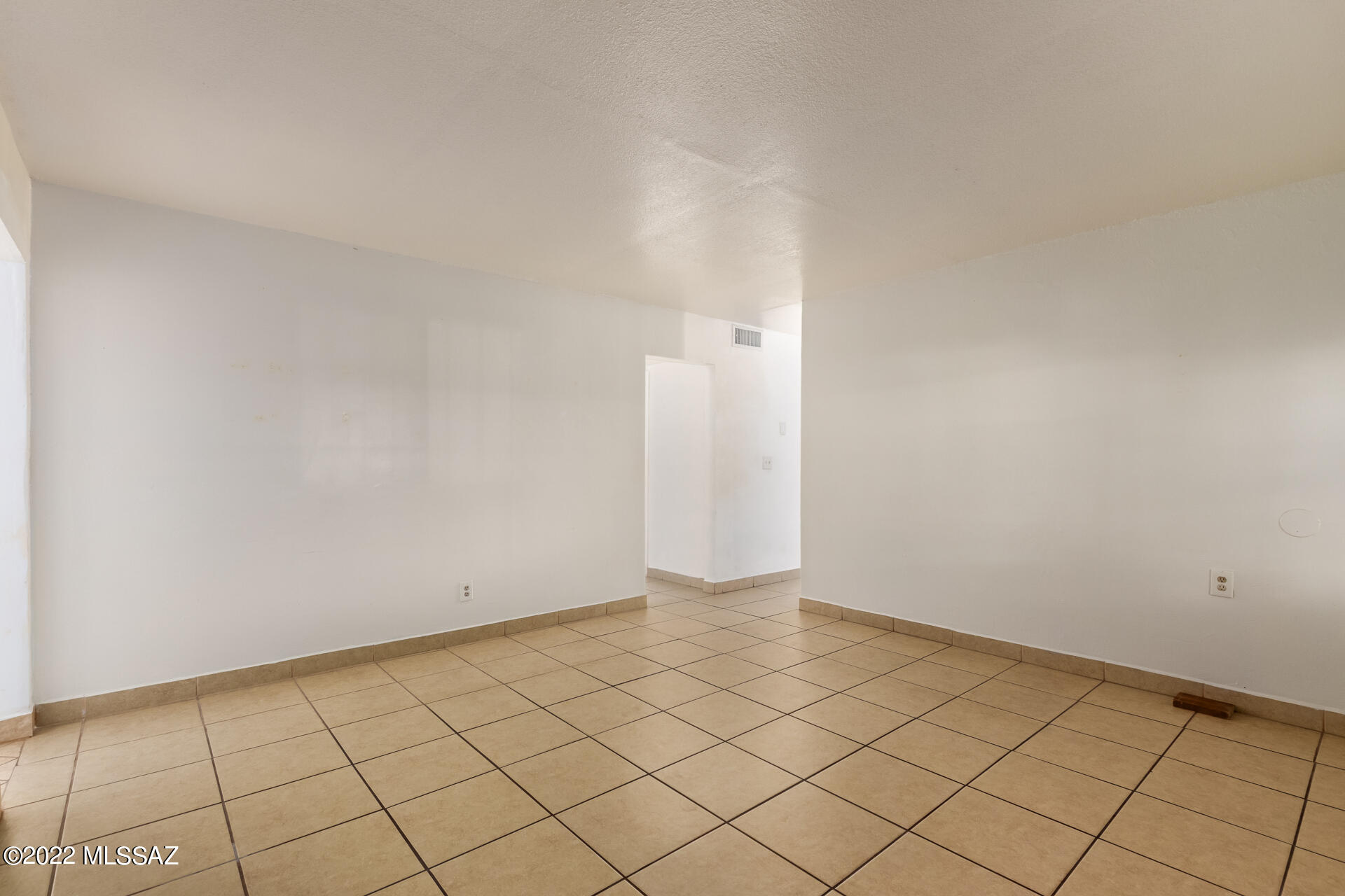 3506 South Mission Road, Unit E Tucson, AZ 85713 - Photo 3 of 25