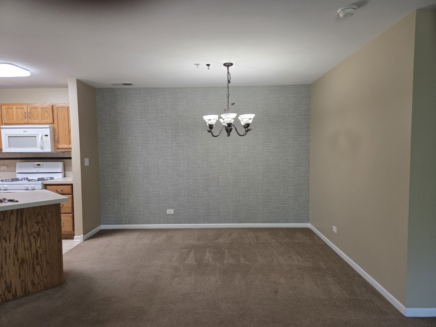 20301 South Pine Hill Road, Unit 2D Frankfort, IL 60423 - Photo 9 of 27