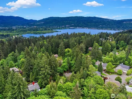 $1,698,000 | 21422 Southeast 37th Street, Sammamish, WA 98075