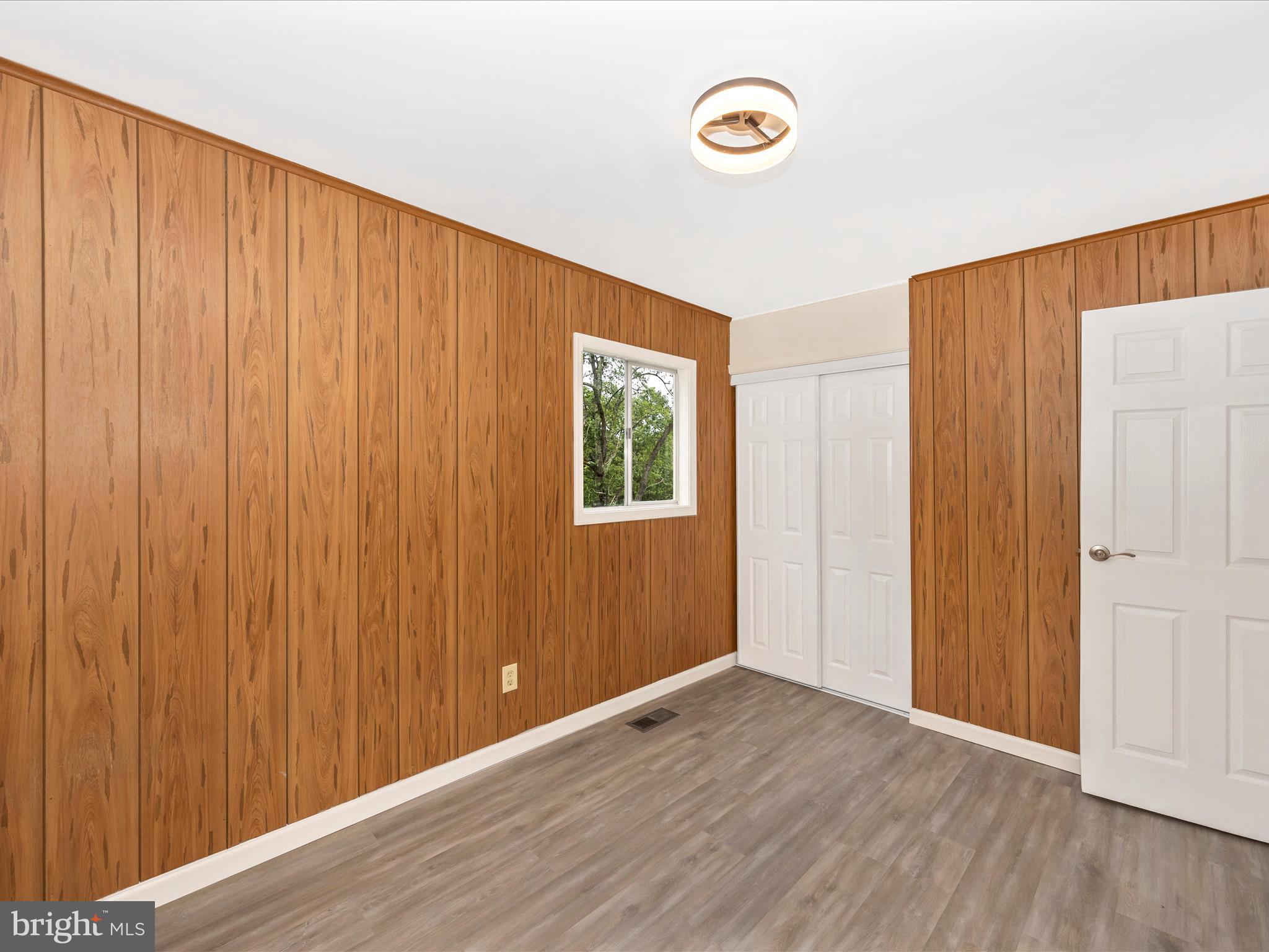 1119 Rohrersville Road Knoxville, MD 21758 - Photo 27 of 54 Bedroom 2