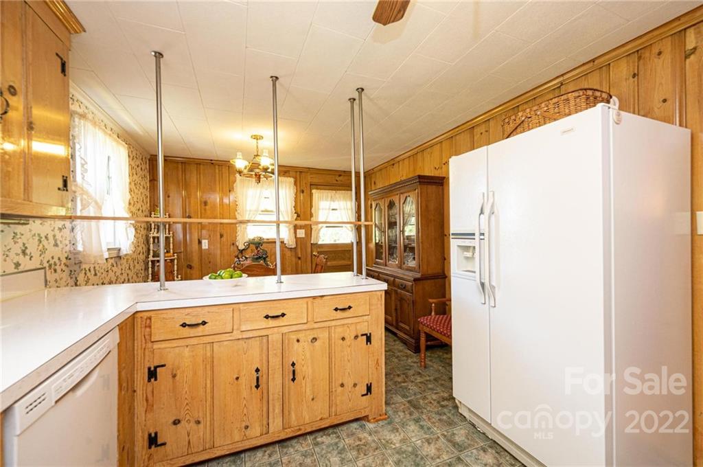 510 Swanson Road Lenoir, NC 28645 - Photo 11 of 44 Gallery Image 11