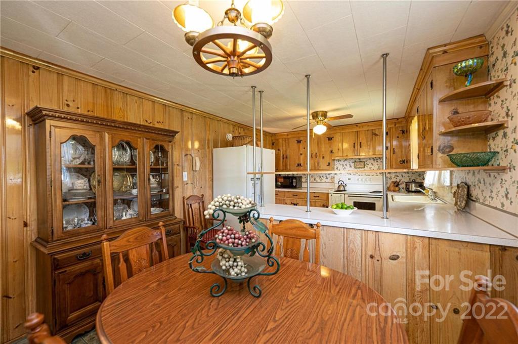 510 Swanson Road Lenoir, NC 28645 - Photo 15 of 44 Gallery Image 15