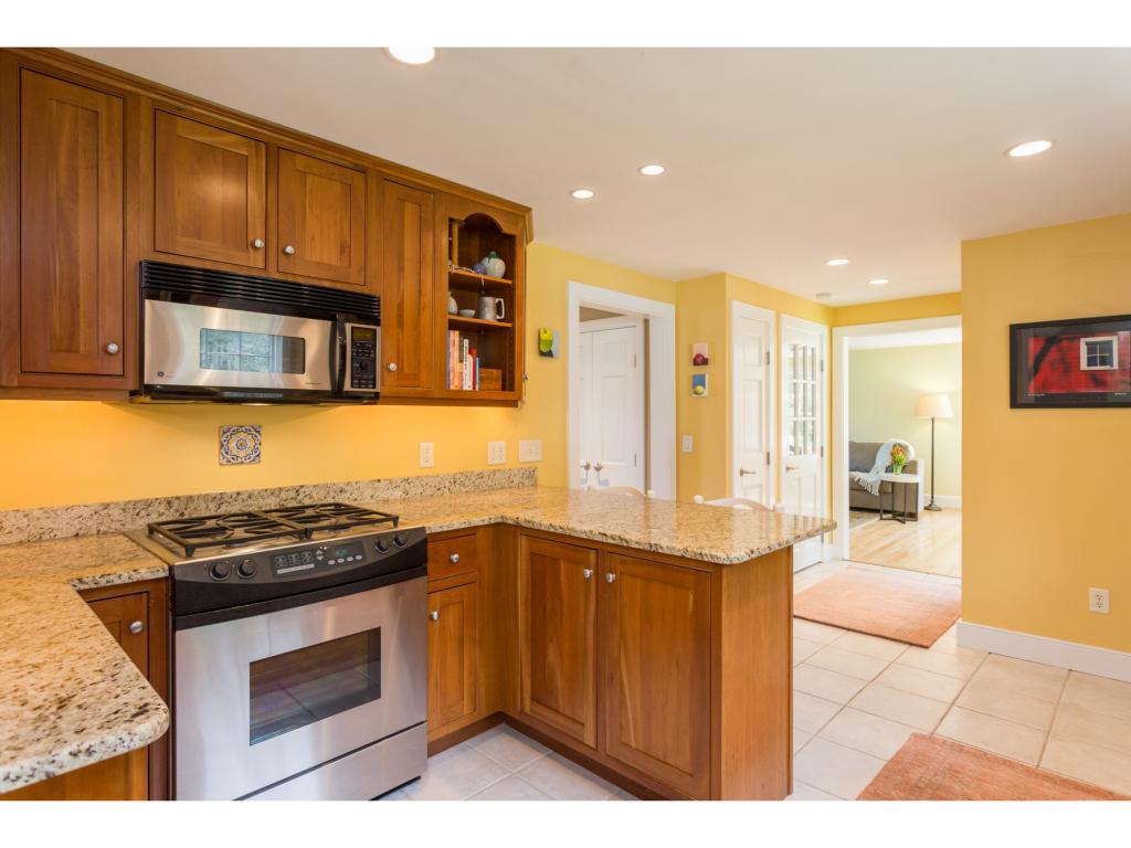 65 River Road Stratham, NH 03885 - Photo 14 of 33