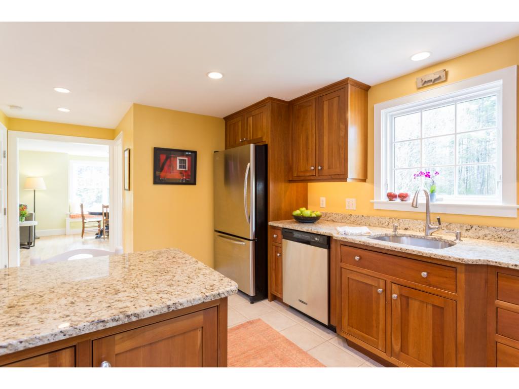65 River Road Stratham, NH 03885 - Photo 16 of 33