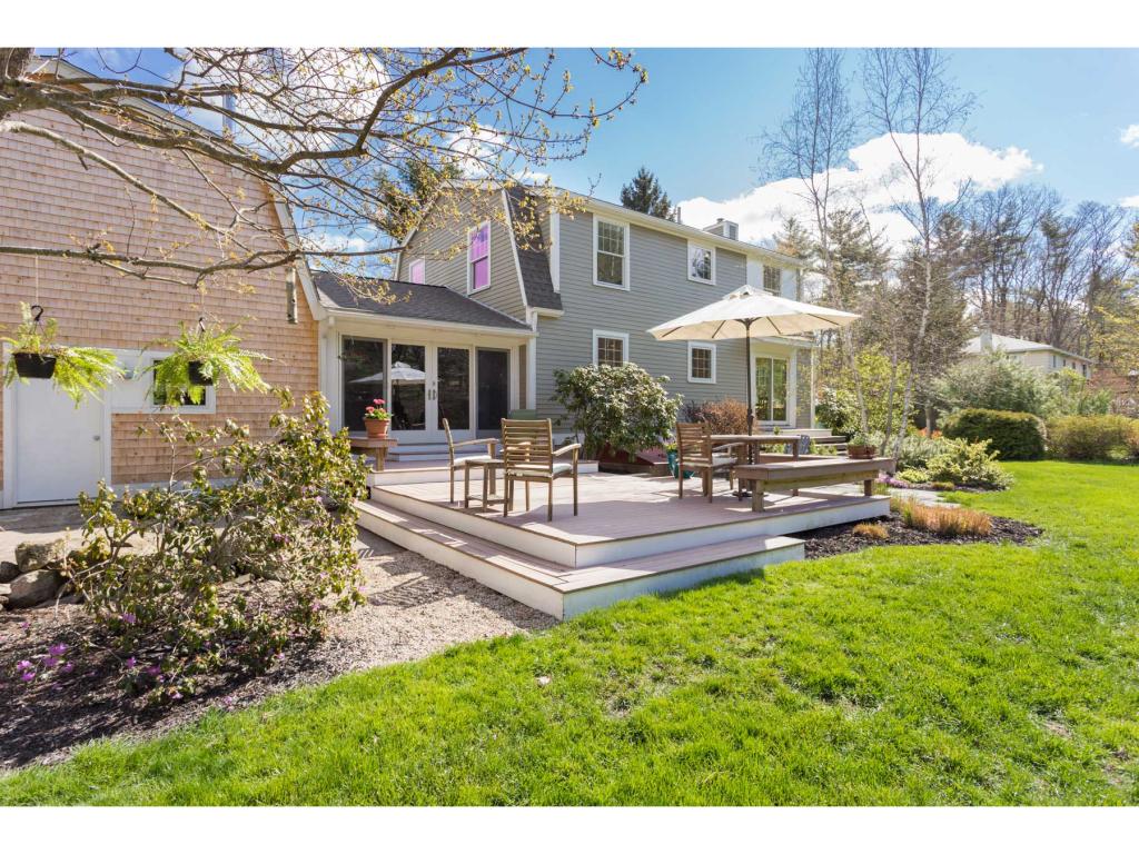65 River Road Stratham, NH 03885 - Photo 4 of 33