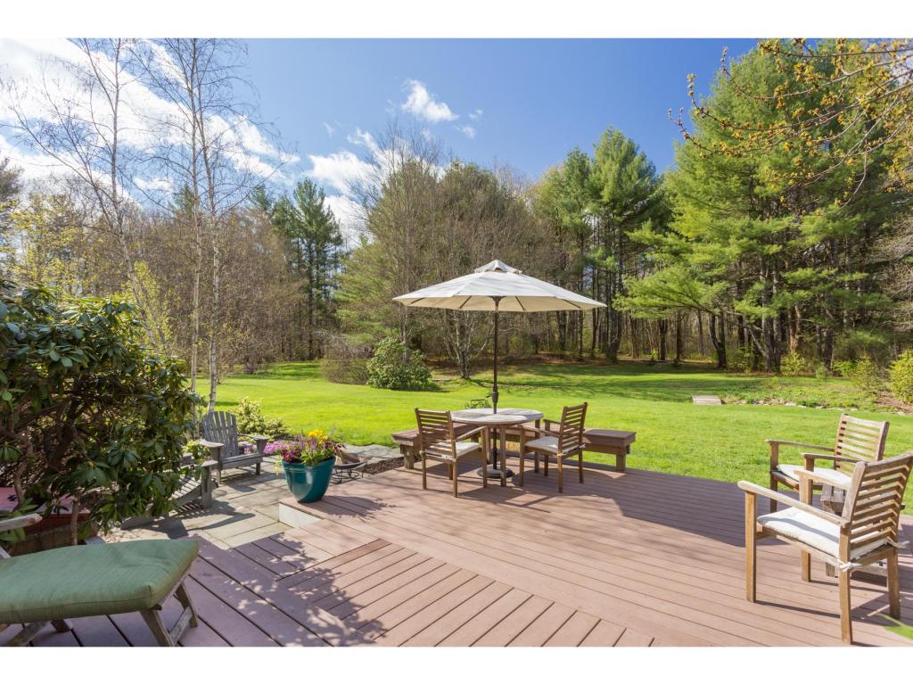 65 River Road Stratham, NH 03885 - Photo 5 of 33