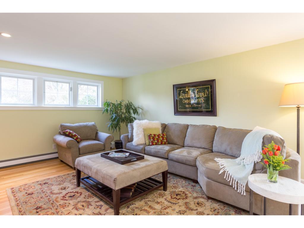 65 River Road Stratham, NH 03885 - Photo 9 of 33