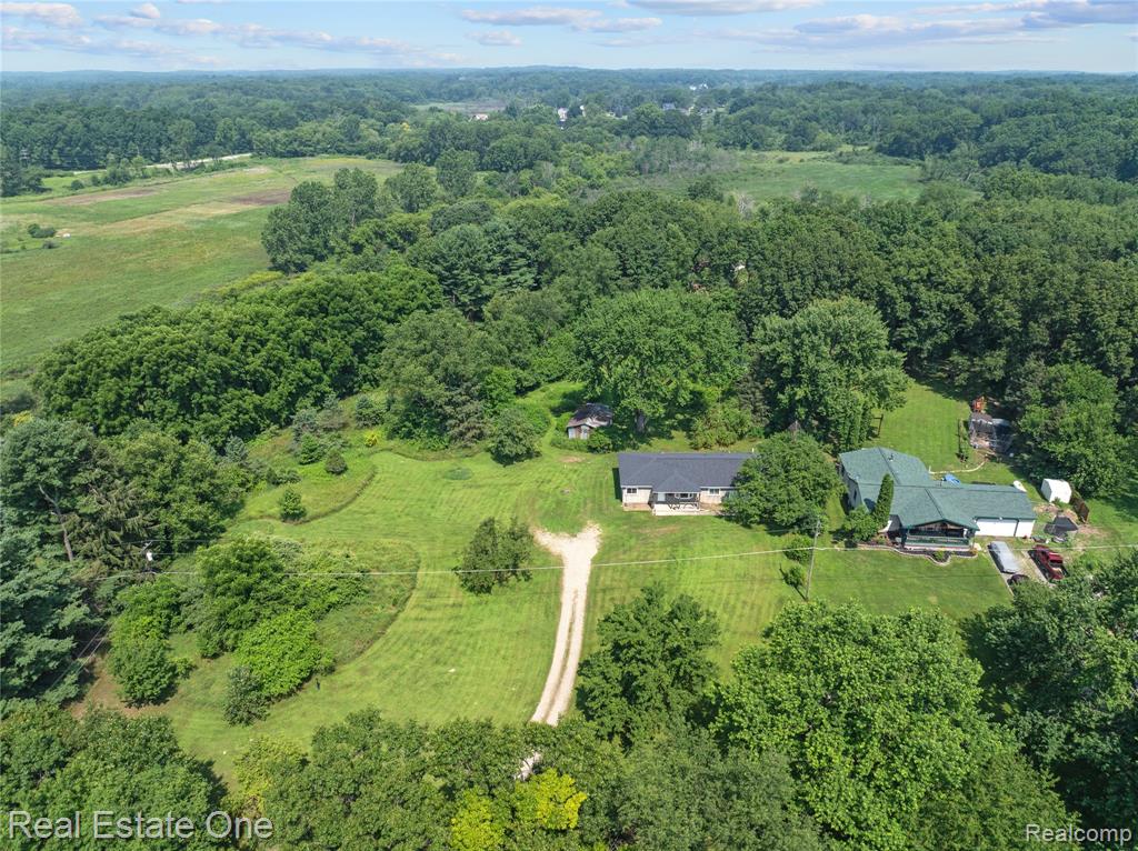 271 Rush Lake Road Pinckney, MI 48169 - Photo 22 of 24