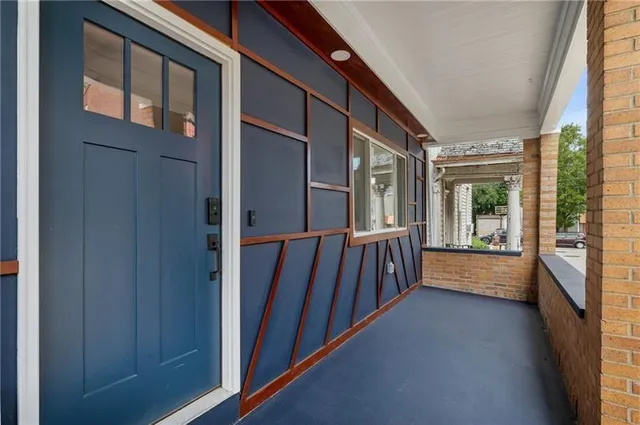 a view of an entryway