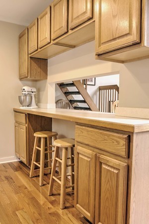 72 Parker Road Chelmsford, MA 01824 - Photo 8 of 30 Gallery Image 8