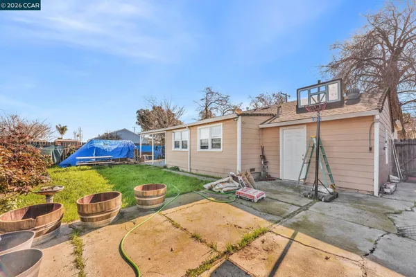 $499,999 | 104 Alvarado Avenue, Pittsburg, CA 94565