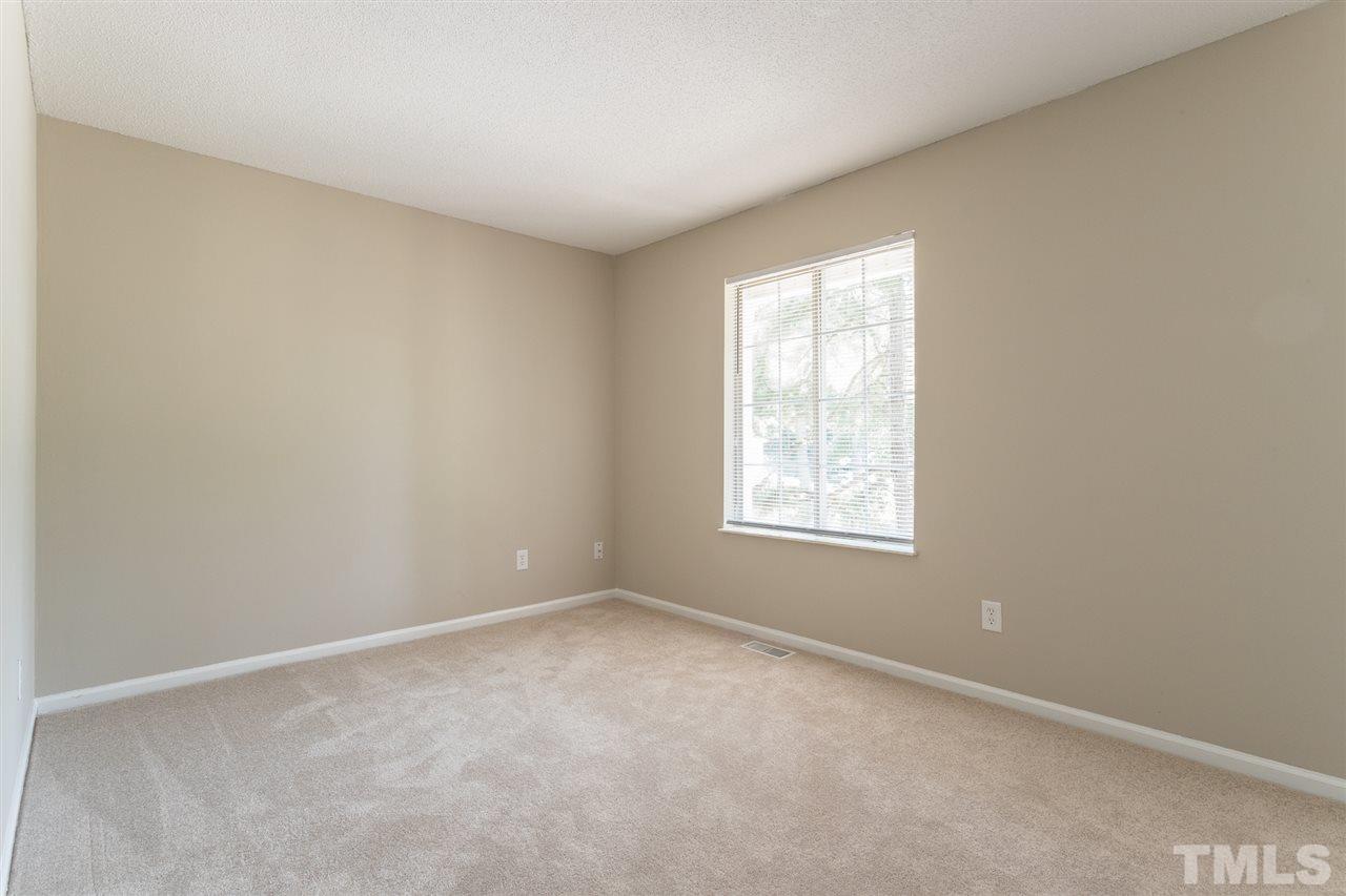 8608 Keegan Court Raleigh, NC 27613 - Photo 17 of 29 Gallery Image 17