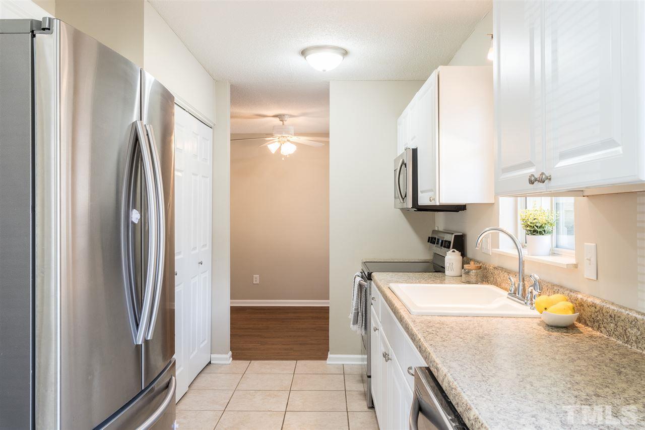 8608 Keegan Court Raleigh, NC 27613 - Photo 10 of 29 Gallery Image 10