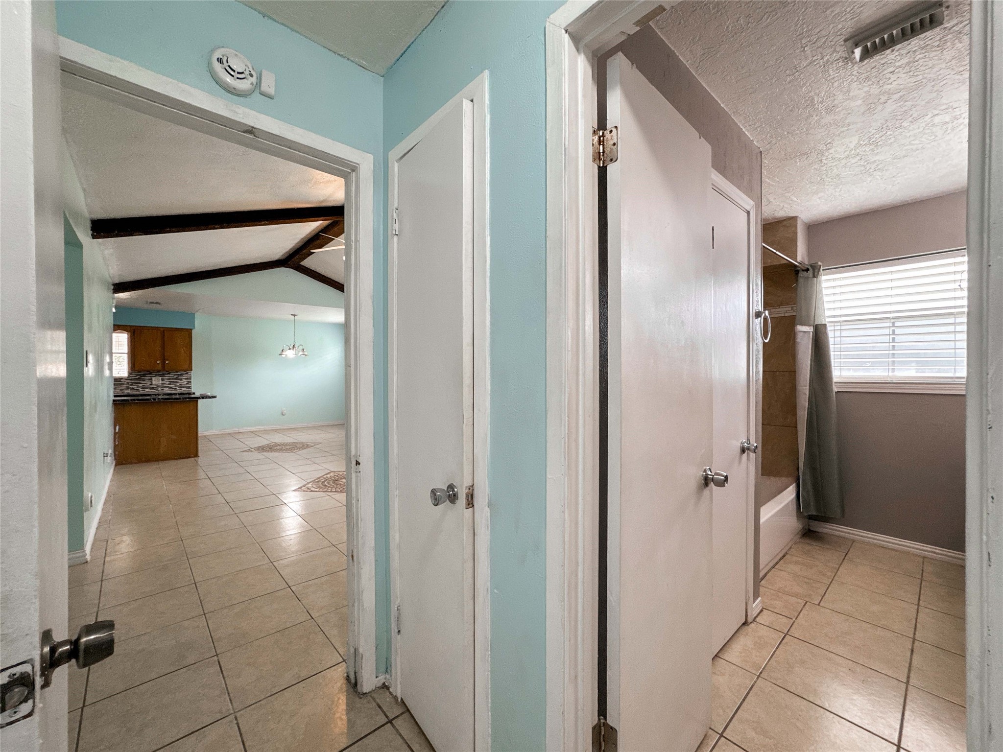 4522 Sage Circle Baytown, TX 77521 - Photo 16 of 33 a view of a hallway