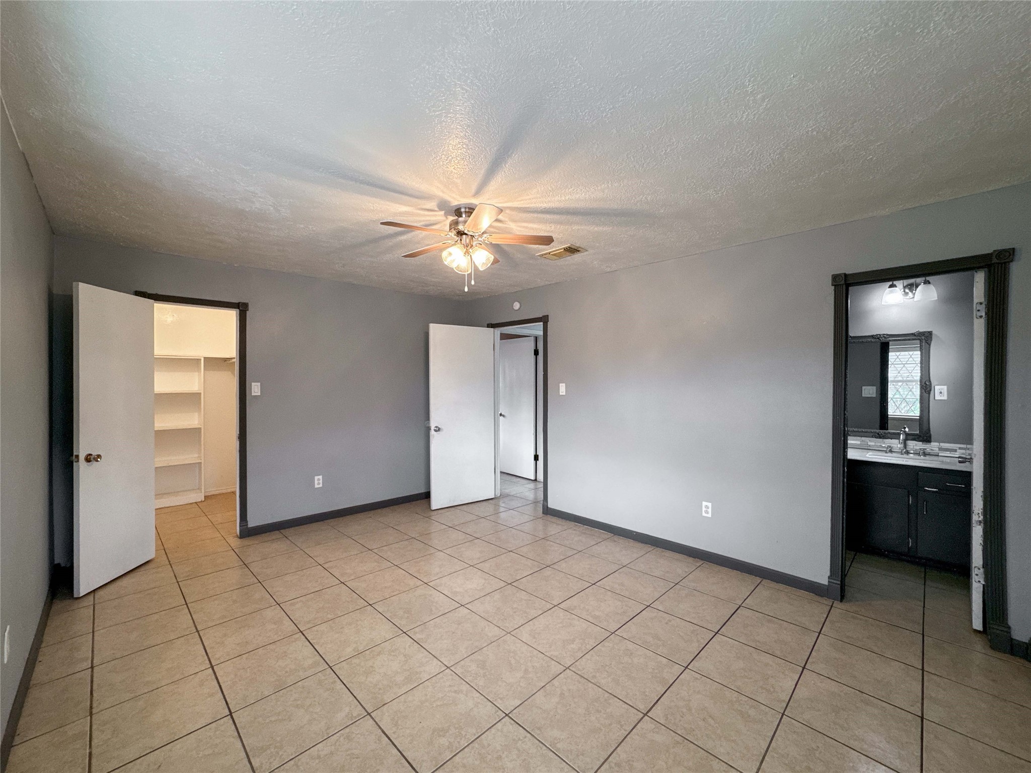 4522 Sage Circle Baytown, TX 77521 - Photo 18 of 33 a view of an empty room and window